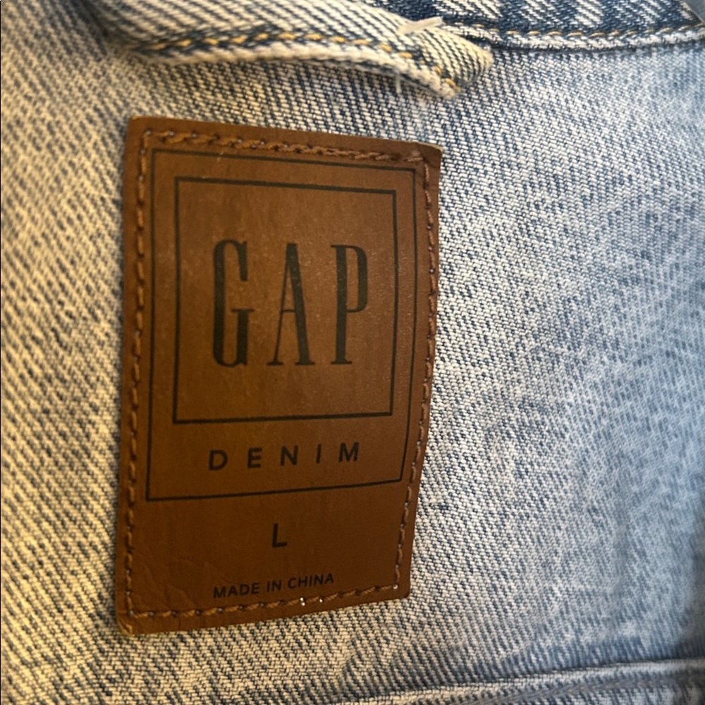 GAP Denim Classic Icon Jean Jacket Large Light Denim 100% Cotton MAMA Painted - Picture 4 of 16